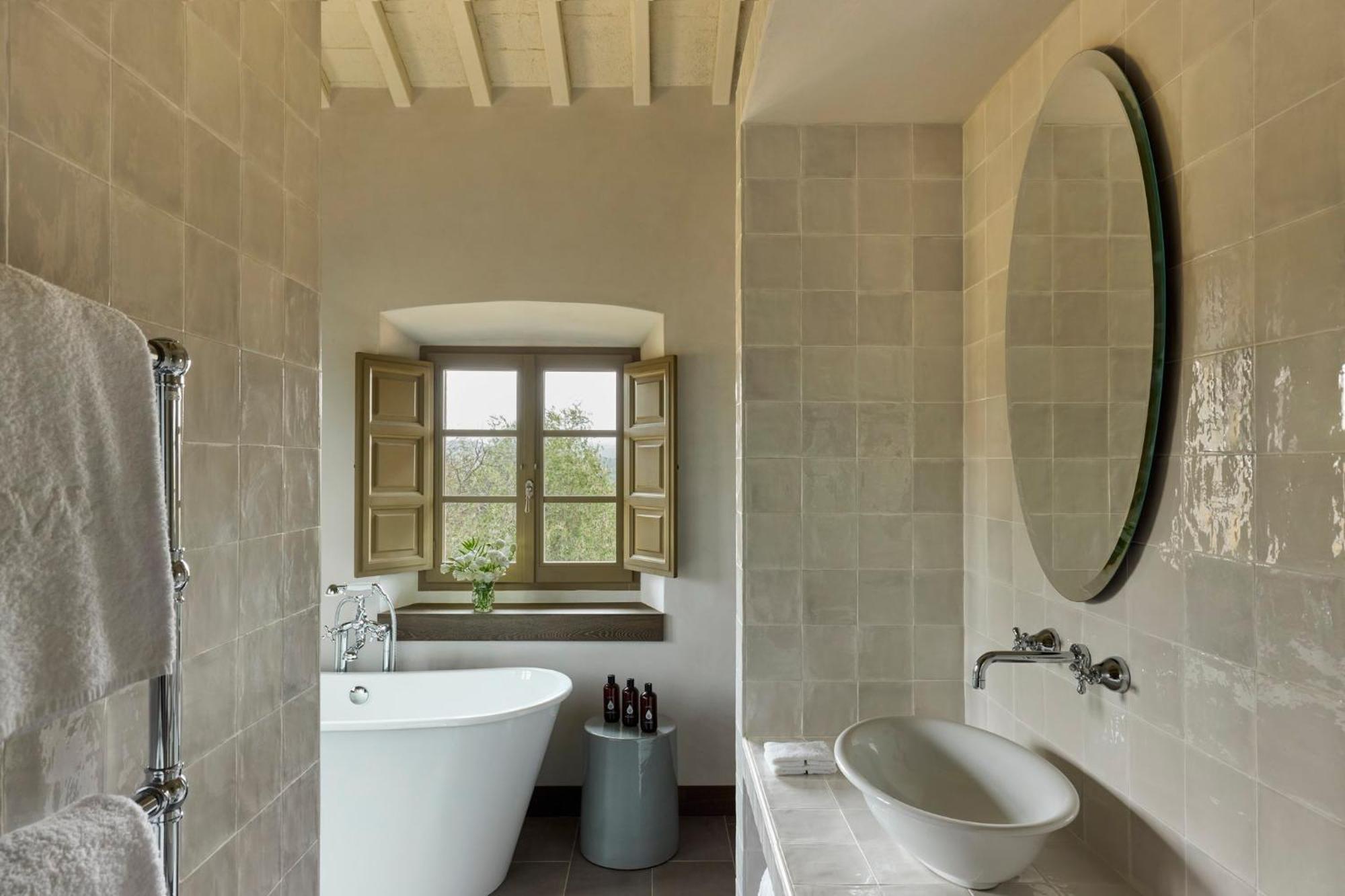 Hotel Castello Del Nero 5*