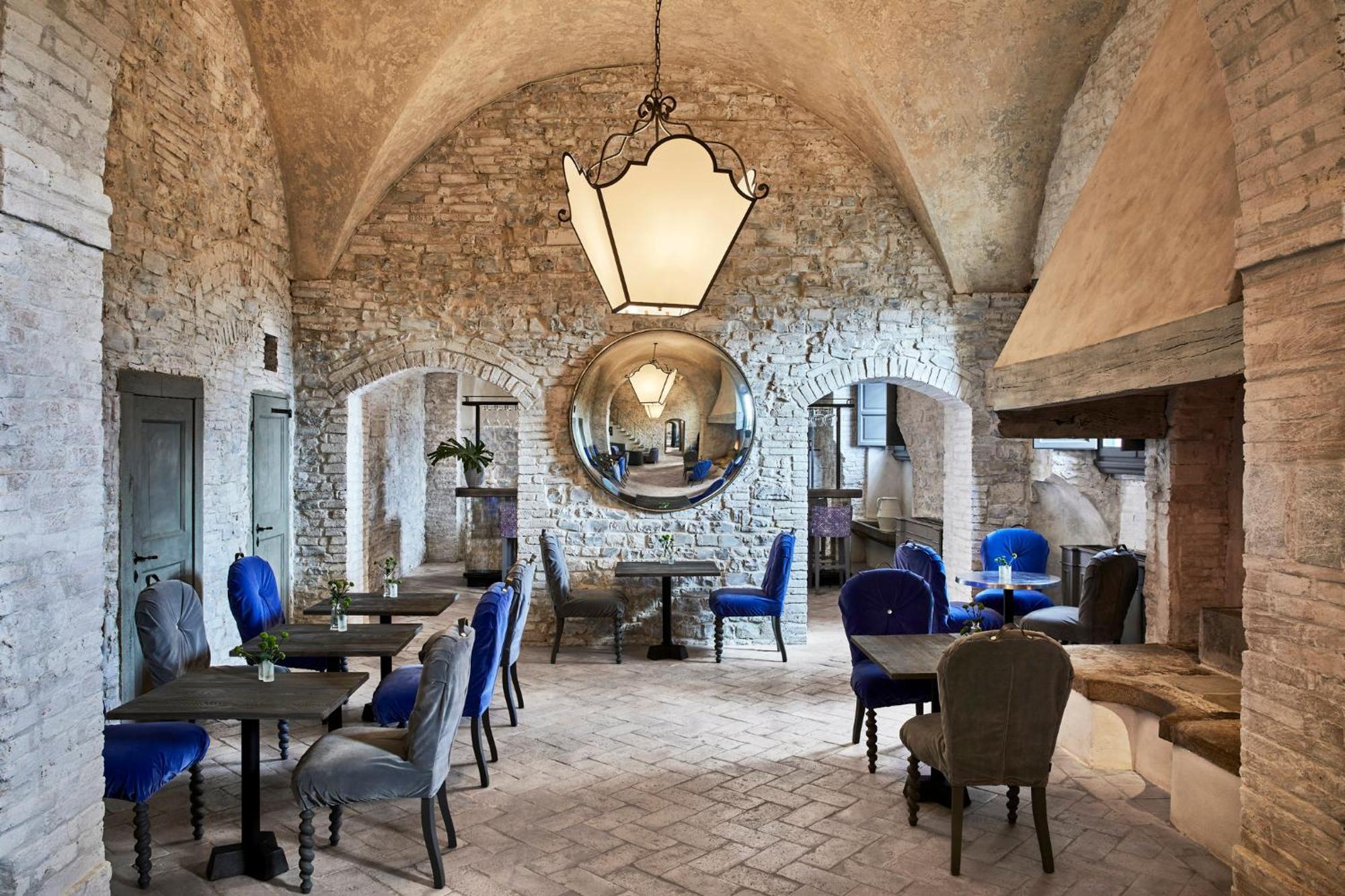 Hotel Castello Del Nero 5*